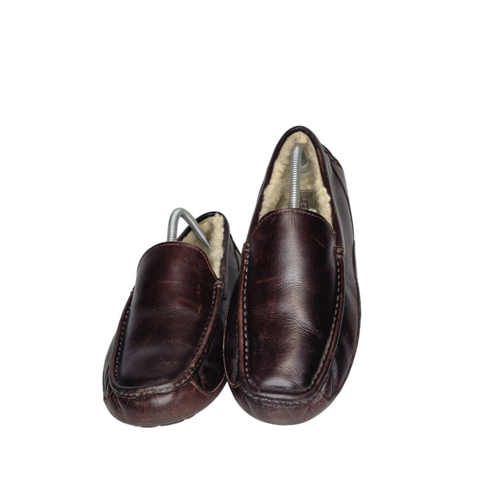 UGG Brown Leather  Slip-Ons Slippers Men’s Size 10 with Sheep skin Lining